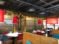 大堂-北院·果木烤鸭·25年东北菜(创意产业园店)