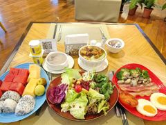 -华邑酒店·鲜艳全日自助餐厅
