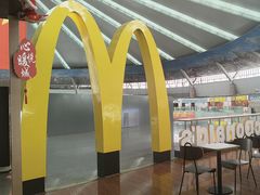 -麦当劳(鄂尔多斯机场店)