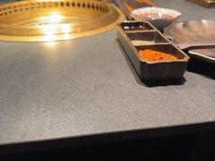 -铭牛烧肉·和牛海鲜自助(高新月牙湖店)