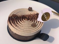 -游心咖啡(青山滨江店)