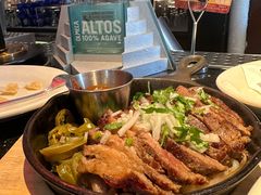 -Chili's Cafe&Bar奇利斯(滨江店)