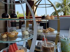 -亚龙湾喜来登·美景台大堂吧