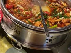 -牟记江湖重庆地标特色菜鱼蛋海鲜羊蝎子(巴南区黑金冠十多年好店)