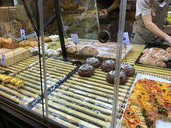 -万利隆·活力烘焙(人民路店)