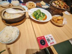 -宏状元现熬粥·京味菜(三里河店)