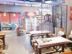 -老街烧烤大排档·地道湖北菜·龙虾馆(汉口火车站店)