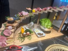 -山川小町·极番烧肉(新地假日广场店)