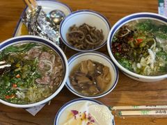 -云阿蛮云南生烫牛肉米线(奉贤路店)