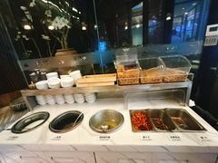 -爱碗亭·鲜炒湖南菜(壹城中心店)