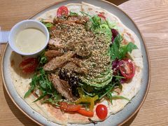 照烧鸡肉配牛油果拉法沙拉-HELLO 27 意面·沙拉·帕尼尼