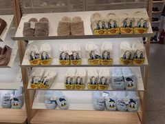 -hotwind热风(中贸广场店)