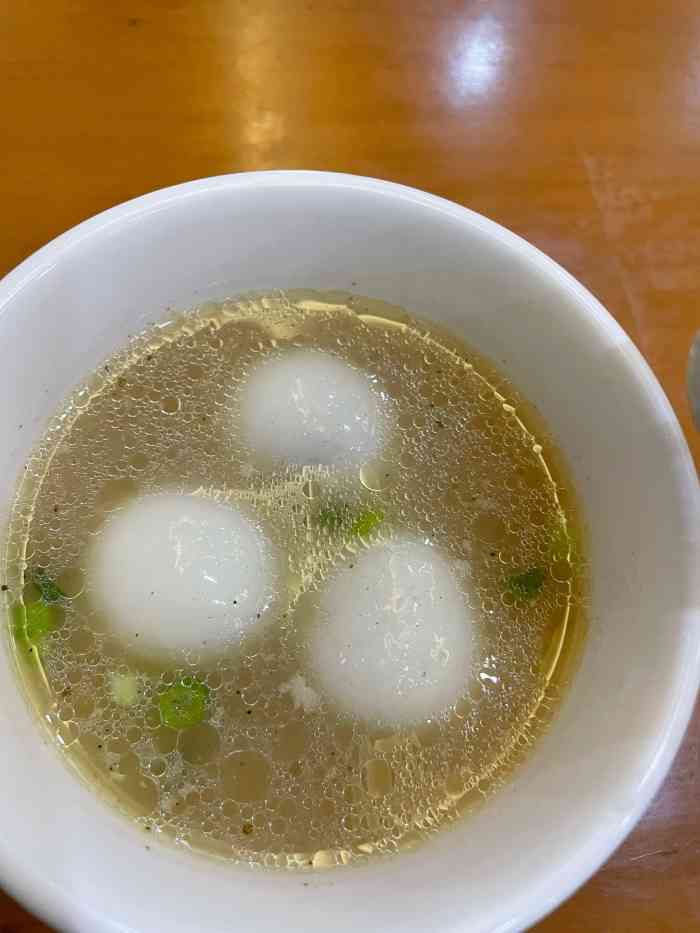 邹记鸡肉汤圆(富康店"打卡兴义的老小吃店邹记鸡肉汤圆～连锁小吃.