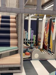 -奈尔宝家庭中心·亲子餐厅(北京东坝万达店)