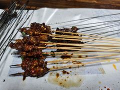 嫩滑鲜牛肉-老贵阳树下铁签烤肉(大十字店)