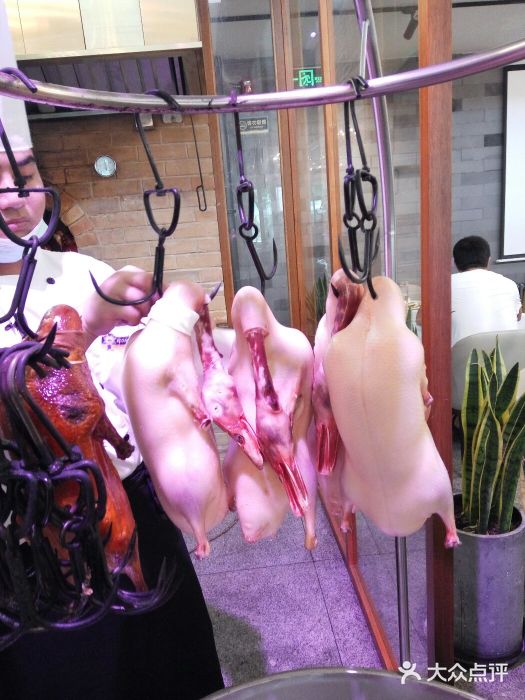 东门烤鸭店(鼓楼店)招牌挂炉烤鸭图片