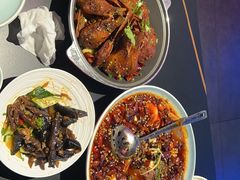 -粉墨特色菜·烧烤音乐酒馆