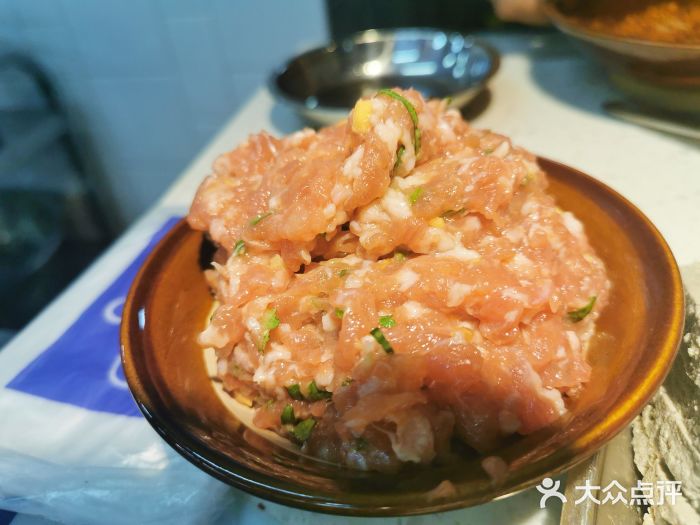 电台巷火锅(静安店)香菜丸子图片