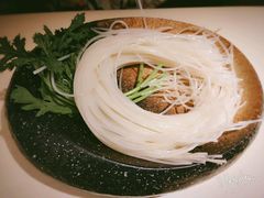 -余欢领鲜火锅(新街口店)