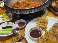 -喇喇排骨火锅·传统韩式脊骨汤(望京西园总店)