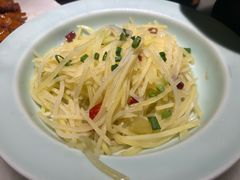 -西湖书堤(平湖八佰伴店)