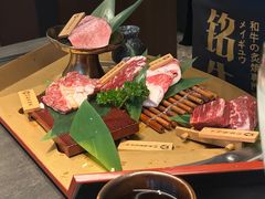 -铭牛烧肉·和牛海鲜自助(高新月牙湖店)
