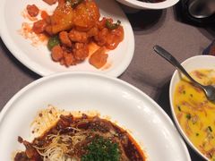 -香山湖家家宴(中山陵店)