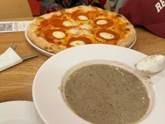 -城市大道红炉披萨烘焙坊