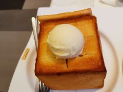 -港丽餐厅(高德置地店)