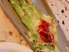 伊比利亚火腿裹烤芦笋-La Maison 夜来香(进贤路店)