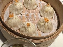 蟹粉小笼包-绿波廊(豫园店)