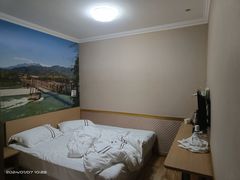 -布丁严选酒店(成都宽窄巷子西安北路美食街店)