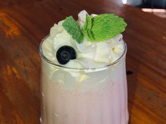 草莓酸奶-251#coffee roasters(沿河东路店)