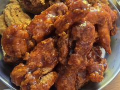 -BHC炸鸡(明洞总店)