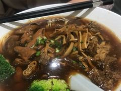 肥肠老卤面-囿面传统制面馆(中央路店)