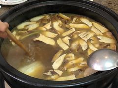 -乳仔牛牦牛汤锅 烤羊排(松潘古城店)