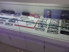 -提一眼镜·蔡司·依视路(小寨店)