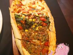四季皮塔饼-Efes Turkish & Mediterranean Cuisine 艾菲斯餐厅(陆家嘴店)