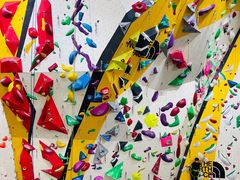 -问山MountQuest攀岩馆