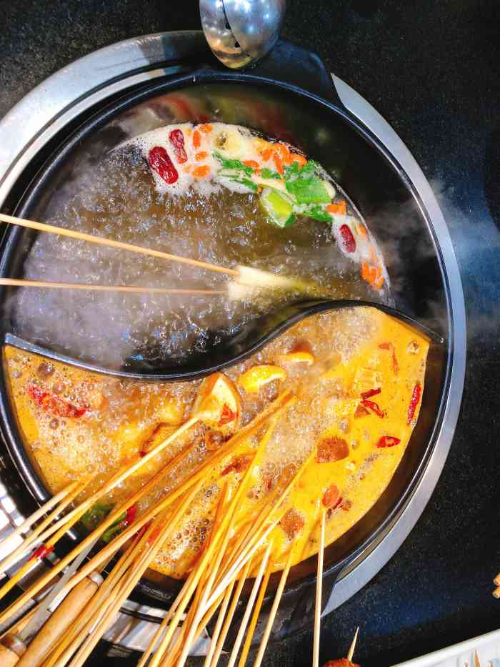 川麻婆泥锅涮肚(西四条路店)-"[薄荷]环境:位于西四条路一家很火的涮.