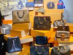 -沐渔二手奢侈品黄金手表包包回收·中古店(广州塔店)