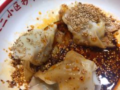 -八二小区抄手(龙湖上城天街店)