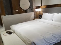 -乔治莫兰迪酒店(济南解放路山东大学店)