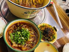 -拈签一笑黄牛肉辣卤串串