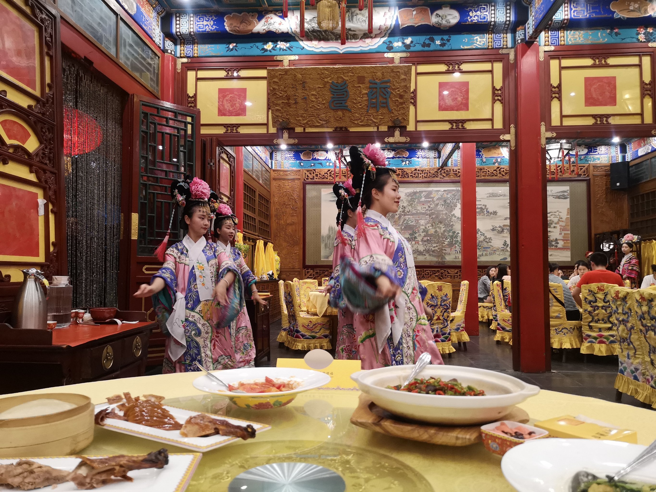 感谢老板给我庆祝三十岁生日,白家大院以前