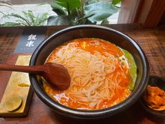 -银米·云南传统过桥米线(双廊黑金冠店)