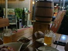 -皇冠自酿啤酒坊(中国红街5号楼店)