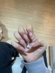 -花漾美甲美睫