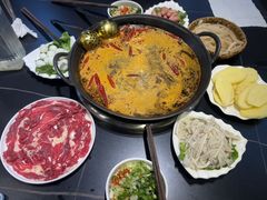 红锅-俏媳妇火锅(宽窄巷子店)