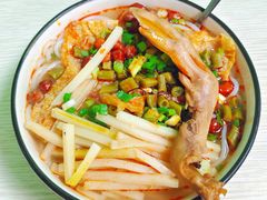 -忆螺巷螺蛳粉(步行街小巷店)